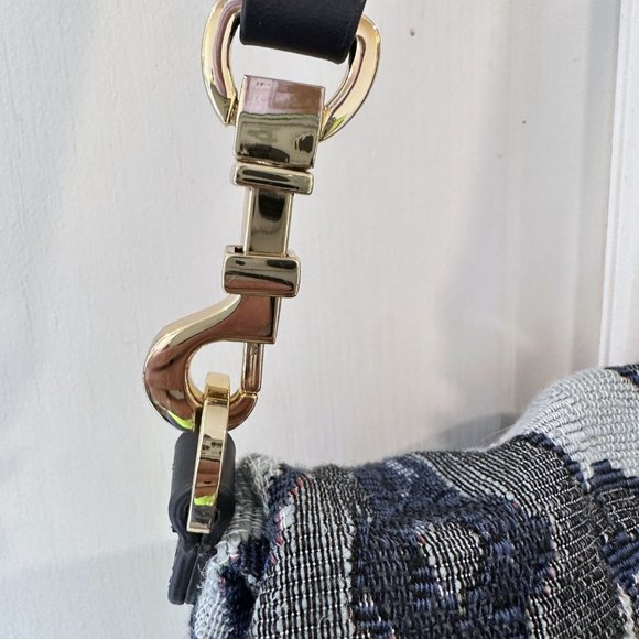 Tory Burch Finley Fold-Over Crossbody Bag - Picture 9 of 14